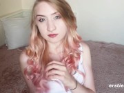 Aurora Masturbates For Us To See 11/16