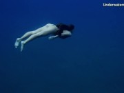 Enjoy thick chicks underwater lesbians 16/16