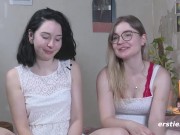 Blondine verwöhnt ihre deutsche Freundin mit Strap-On 2/16