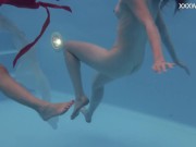 Marfa touches Emerald Ocean babe in the pool 11/16