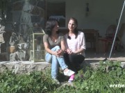 Freundinnen aus Kassel drehen ein intimes Sexvideo 2/16