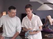 DADDY4K. Chica sexy practica sexo intergeneracional con suegro 1/16