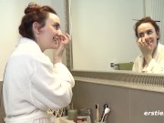 Berlinerin vergnügt sich in der Dusche 16/16