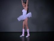 Brunette babe Petino spreading legs like acrobat 1/16