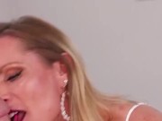 POV Your Cock EXPLODES with MILF newcomer Para Princess 3/16