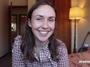 Sexy Babe Gives Us a Sexy Tour 11/16