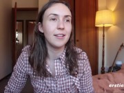 Sexy Babe Gives Us a Sexy Tour 15/16