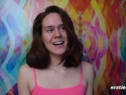 Sexy Babe Masturbates By a Mirror 11/16