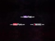 Mujer cachonda seduce a técnico de internet con final inesperado 1/16