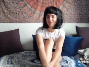 Geile 22-j&auml;hrige Deutsche befriedigt sich leidenschaftlich 16/16