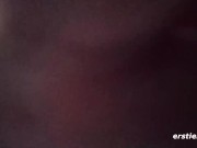 Geile 22-j&auml;hrige Deutsche befriedigt sich leidenschaftlich 7/16