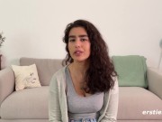 Sexy Babe Gets Her Groove On 11/16