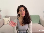 Sexy Babe Gets Her Groove On 7/16