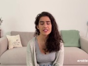 Sexy Babe Plays With a Dildo 13/16