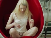 One Dildo For Two Holes! Hot Beautiful College Teen Liz Pleasures Herself! 8/16