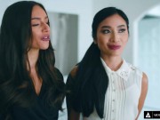 Kinky Lesbian Couple Caught Scissoring In Open House! 3/16