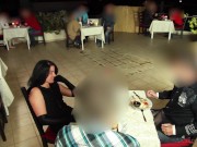 Public extrem! Geiler 3-er im Restaurant! Alexandra wett 2/16