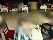 Public extrem! Geiler 3-er im Restaurant! Alexandra wett 6/16