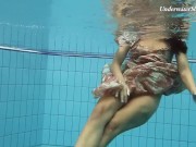Krasula Fedorchuk enjoys the swimming pool for herself only 4/16