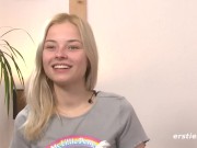 Cute Babe Prepares To Masturbate With Her Toy 2/16