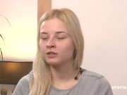 Cute Babe Prepares To Masturbate With Her Toy 7/16