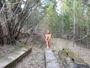 Nude Girl walking 15/16