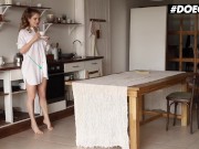 DOEGIRLS - Sexy Girl Mary Rock Fingers Her Perfect Pussy And Cums On The Table 1/16