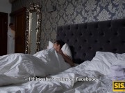 SISPORN. Blonde has sex with stepbro after giving him a sneaky blowjob 15/16