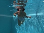 Enjoys her sweet hot body in the pool her name Puzan Bruhova 13/16