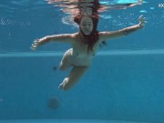 Enjoys her sweet hot body in the pool her name Puzan Bruhova 14/16