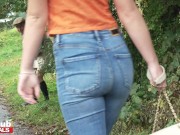 Fakehub - The Friendly Flash Off with hot black MILF Zaawaadi 1/16