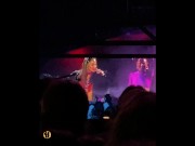 Me cojo pendeja argentina en la calle y le lleno la cara de leche a la salida del concierto de Tini 1/16