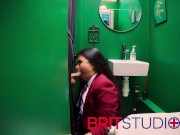 British 18 Year Old Schoolgirl Gives An Amazing Blowjob And Swallows A Massive Load Of Cum At The Gloryhole 14/16