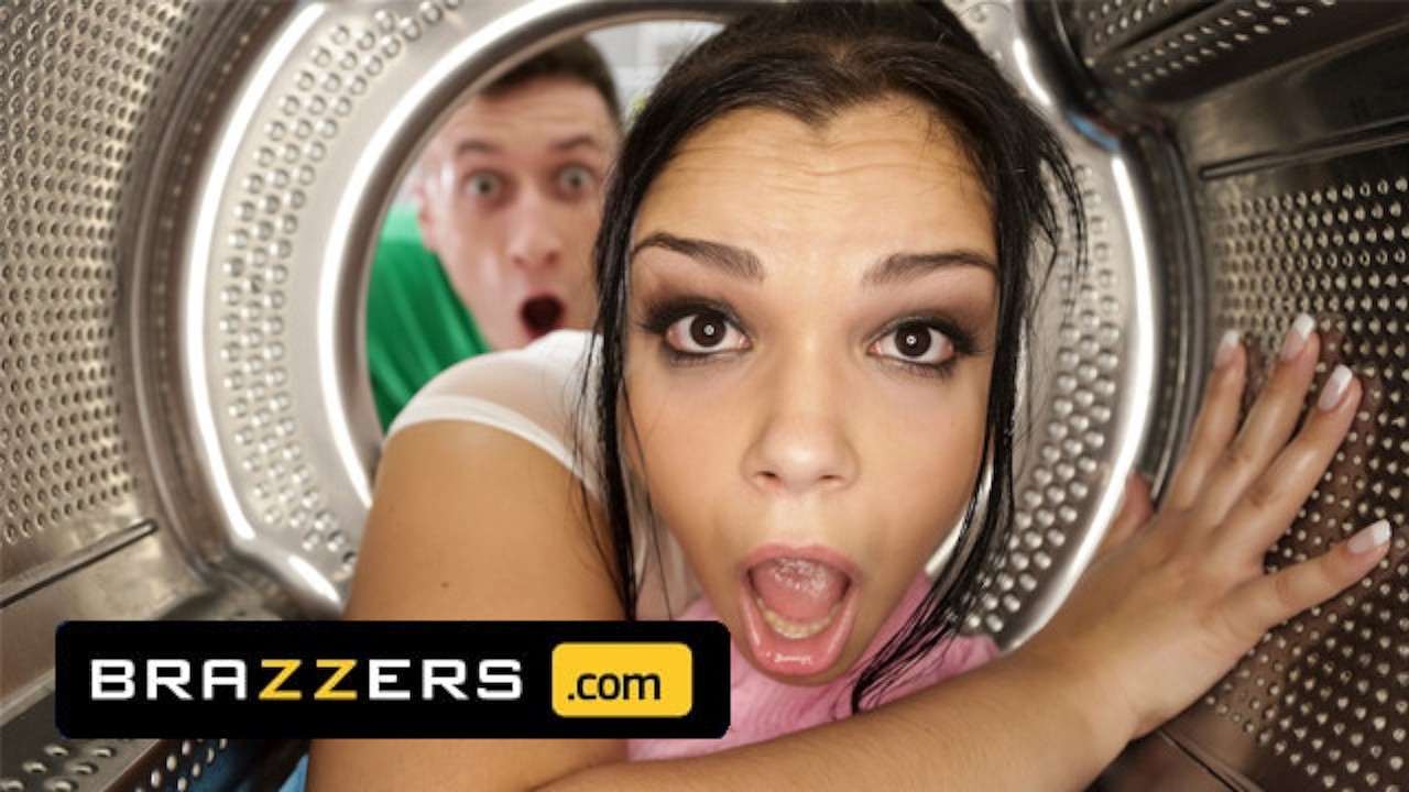 Bazzars Fuk - Brazzers - Sofia Lee Gets Some Help From Her Roomie's Bf To Get Unstuck &  Lets Him Fuck Her Ass! - RedTube