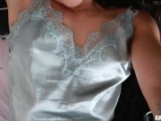 Masturbándome apenas despierto y hablándote muy caliente (Orgasmo Húmedo, Primer plano) 2/16