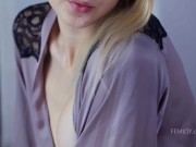 Stunning Babe Oxana gets herself off 3/16