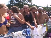 Fun With The Crowd At Nudes A Poppin 11/16