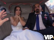 VIP4K. Excited girl in wedding dress fools around not with future hubby 5/16