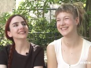 Ersties: Heiße BDSM-Session – geile Girls spielen mit Strap-On 12/16