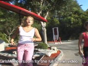 They Flash At A Golf Course And Then A Restaurant 9/16