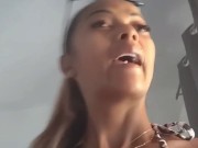 Miiana - Défi : je branche un vacancier au camping et me fais sodomiser dans mon mobil home 10/16