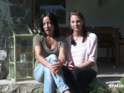 Ersties: Heißes Rummachen in der Umkleidekabine 2/16