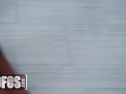 Mofos - Lucky Voyeur Happens To Be At The Right Moment When Horny Sarai Minx Needs To Get Fucked 16/16