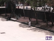 Madura de México presume sus senos en medio del parque y se la terminan cogiendo 2/16