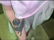 Подцепил школьницу на улице и трахнул её в подъезде. 5/16