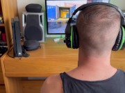 Il mio fratellastro per accompagnarmi alla festa vuole qualcosa in cambio 1/16