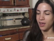 Ersties: Amateur Babe Plays With Herself In An Elevator 4/16