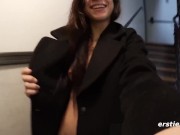 Ersties: Amateur Babe Plays With Herself In An Elevator 5/16