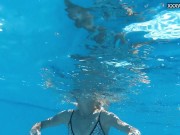 Outdoor swimming pool erotics with naked Zazie 9/16