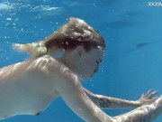 Mimi Cica again shows how sexy she can swim 11/16